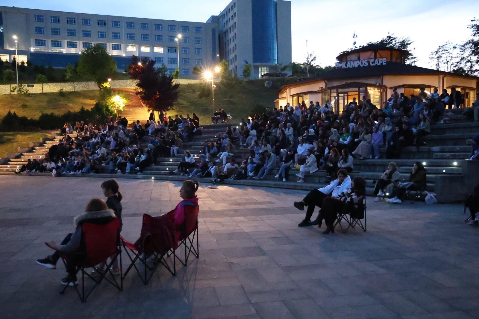 Düzce Üniversitesi’nden Açık Hava Sinema Günleri