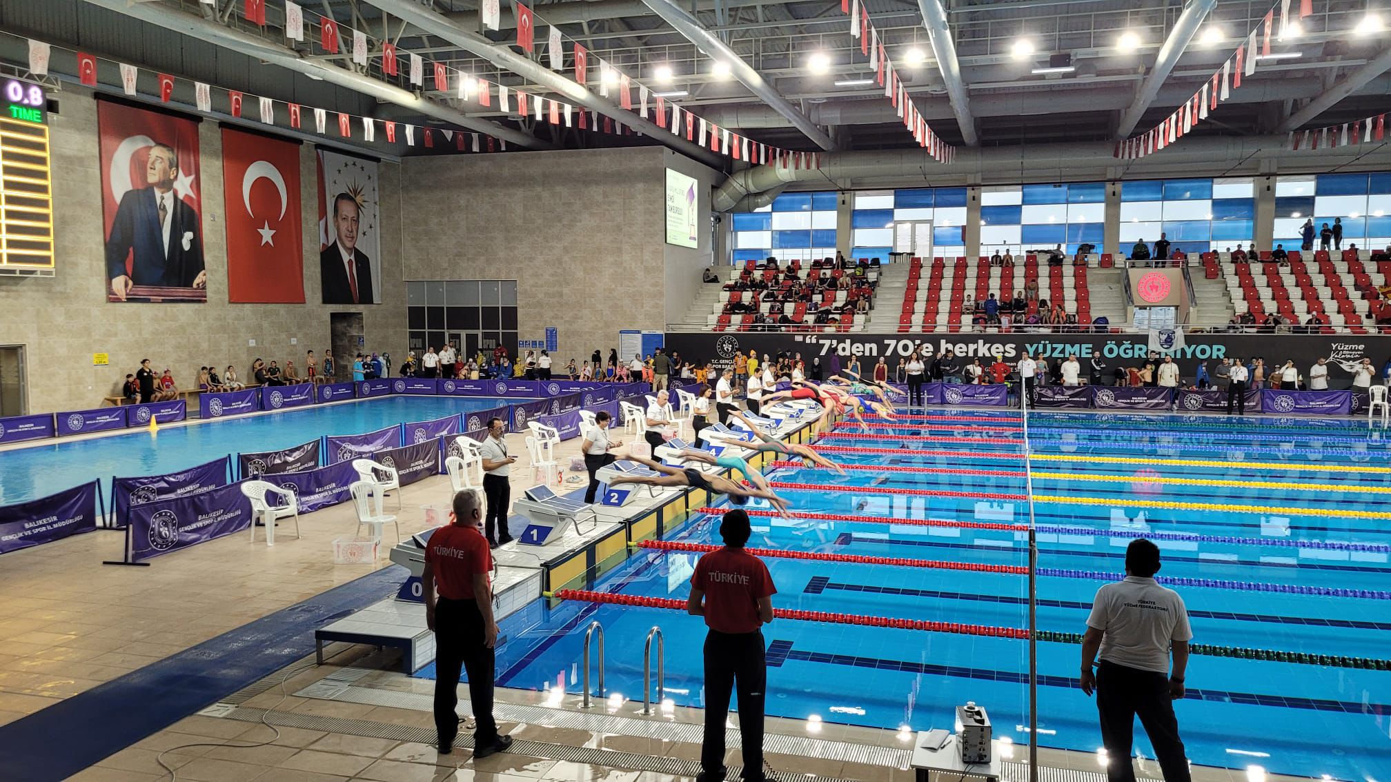 SPORUN VE SPORCUNUN KENTİ DÜZCE’DE İLKİKİ SPORCUDAN YÜZMEDE FİNAL BİLETİ