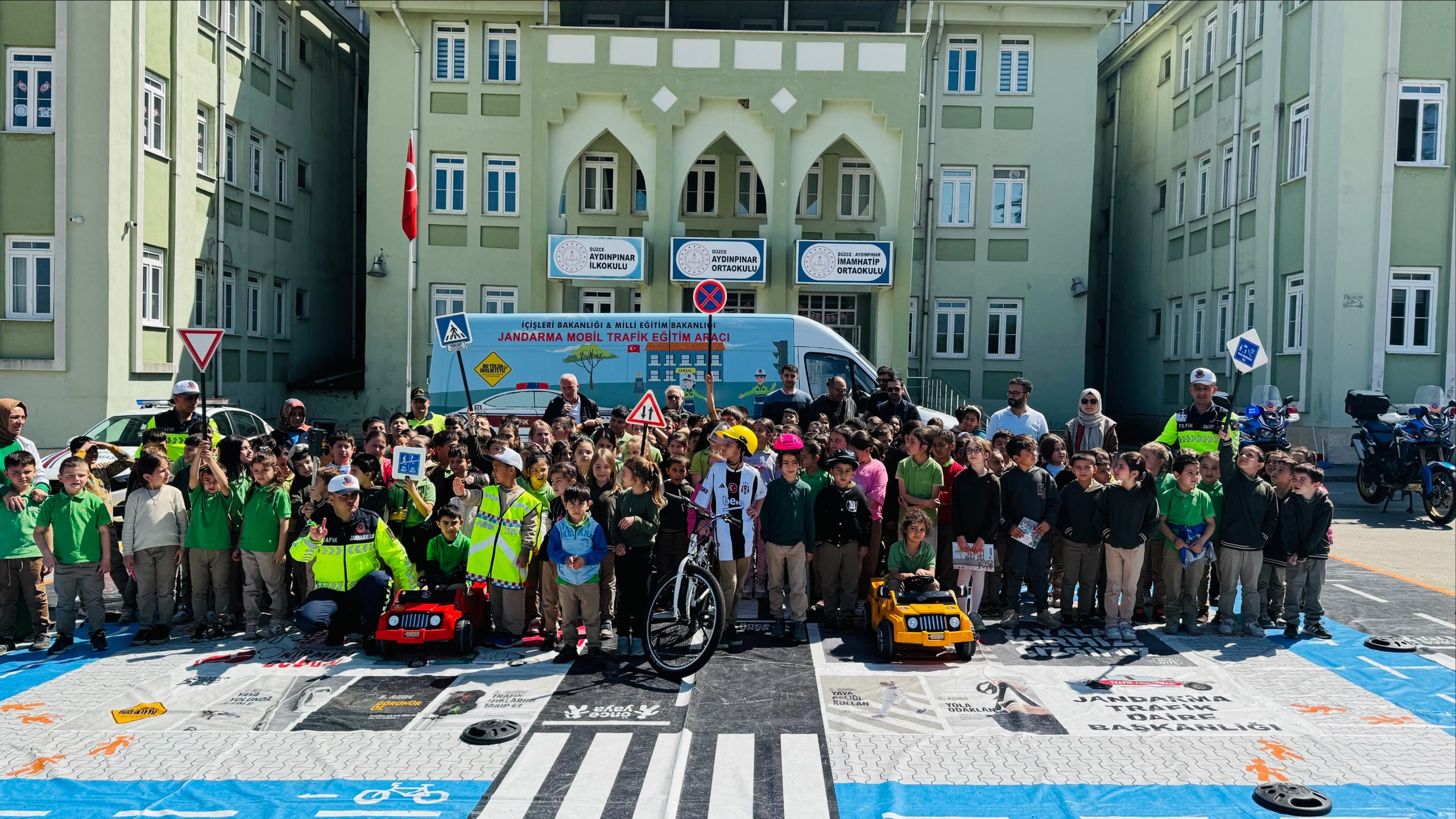 Minik Öğrencilere Trafik Bilinci Aşılandı