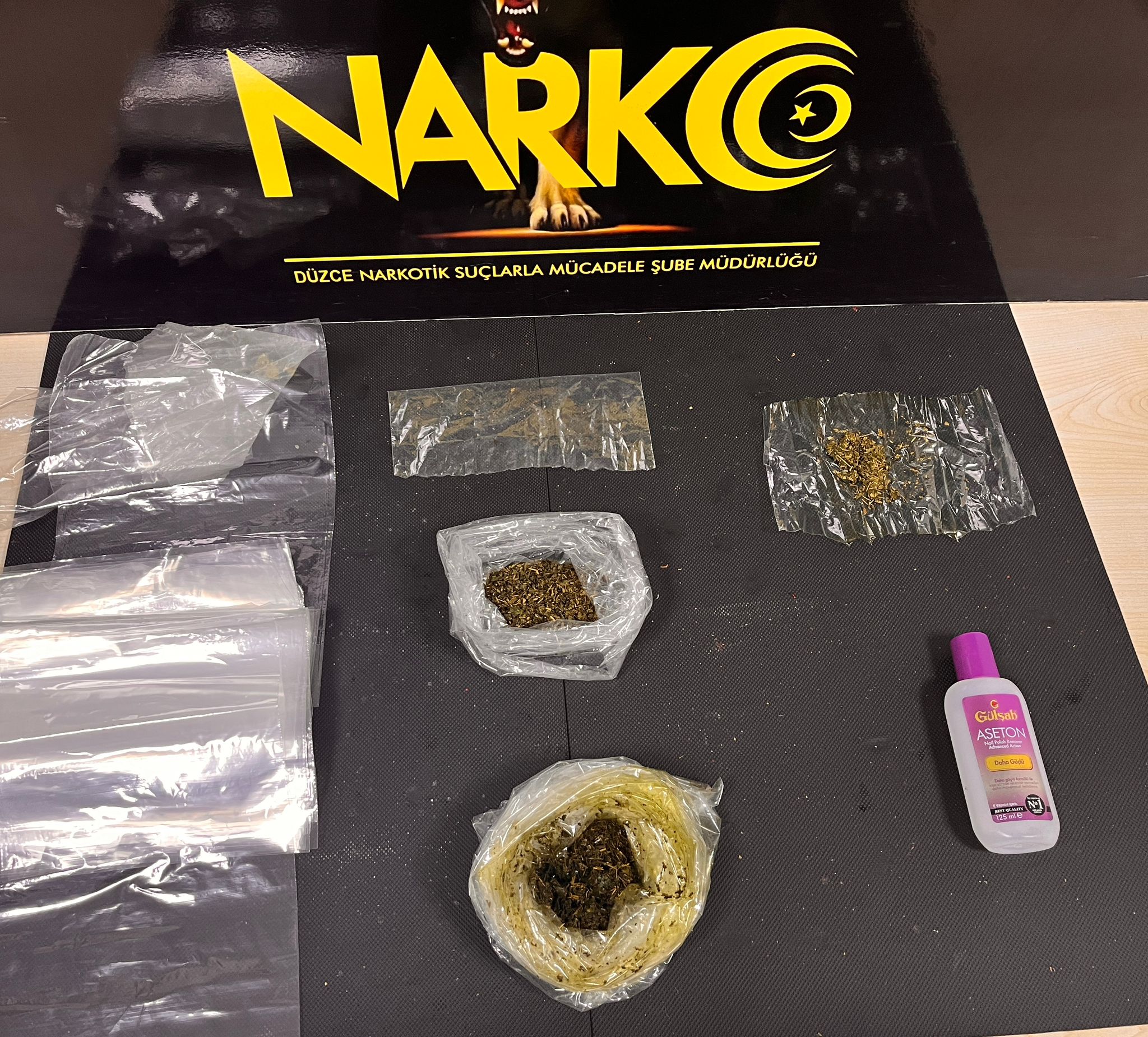 Düzce’de Uyuşturucu Operasyonu: 150 Gram Sentetik Kannabinoid Ele Geçirildi, Bir Kişi Tutuklandı