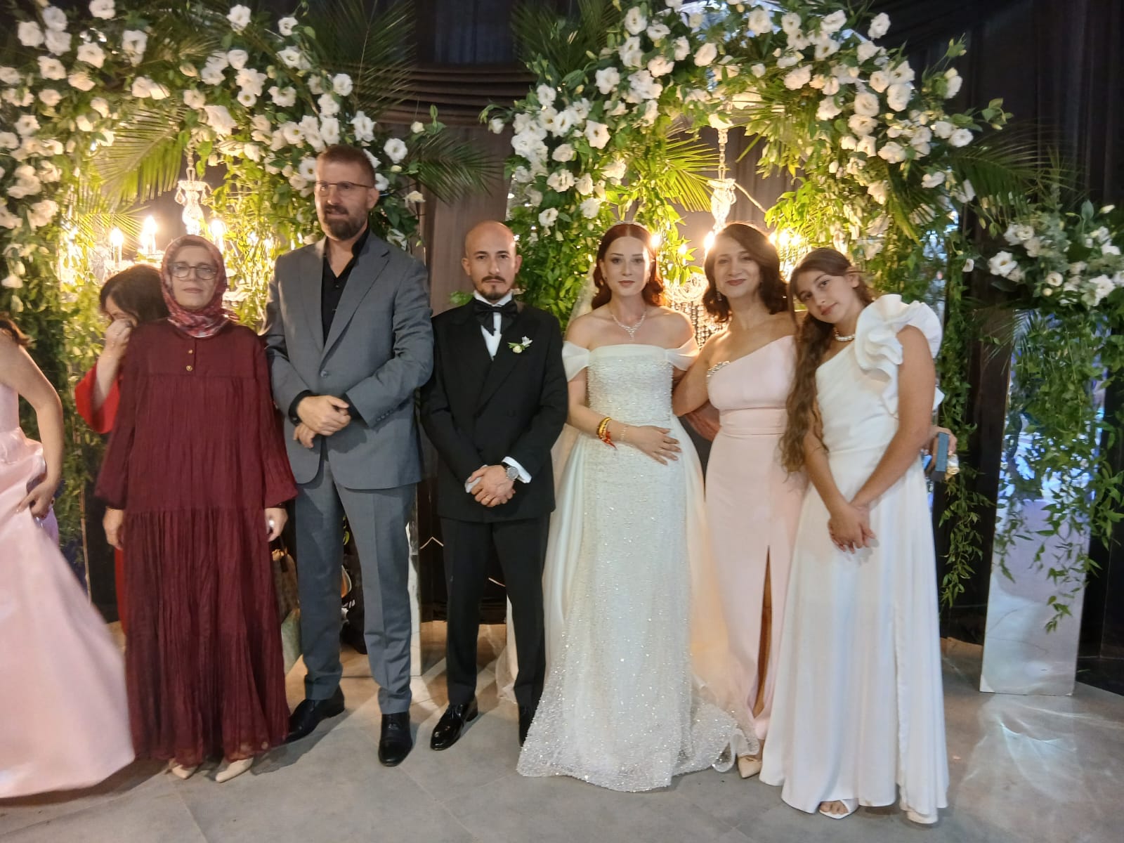 Düzce’nin Sevilen Esnafı Cihat Öktem’in Oğlu Enes, Görkemli Düğünle Dünyaevine Girdi