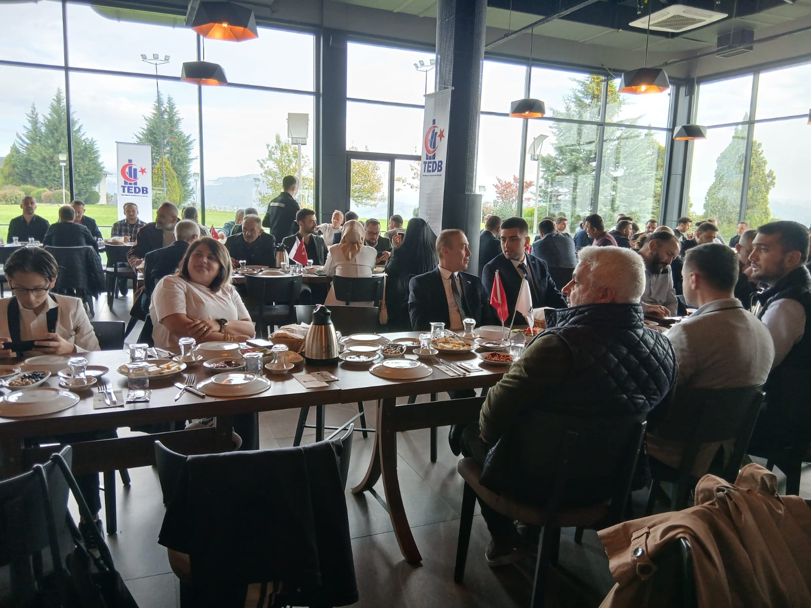 Türkiye Emlak Danışmanları Birliği Yıl Dönümünde Üyeleriyle Kahvaltıda Buluştu