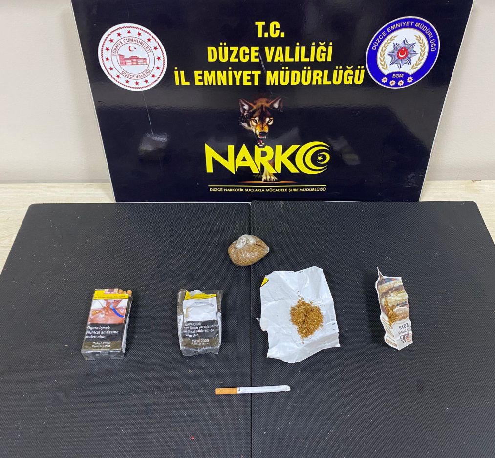 Düzce’de Uyuşturucu Operasyonu: Çilimli’de 30 Gram Sentetik Kannabinoid Ele Geçirildi